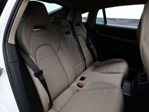 Certified 2026 Porsche Panamera w/ Premium Package RWD image 16