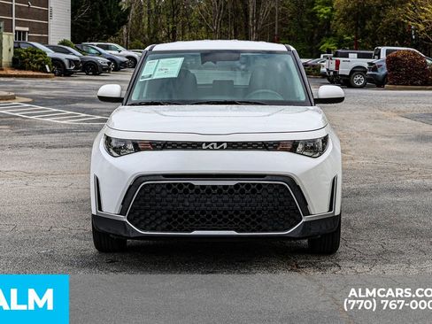 Used 2025 Kia Soul LX w/ LX Technology Package image 11