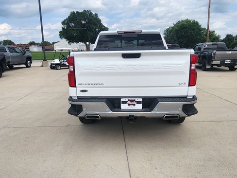 Used 2021 Chevrolet Silverado 1500 LTZ w/ Z71 Off-Road Package AWD/4WD image 6