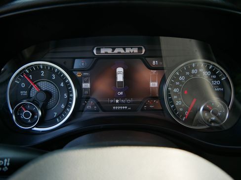Used 2023 RAM 1500 Big Horn AWD/4WD image 35