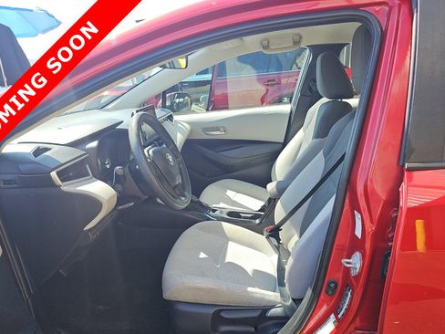 Used 2021 Toyota Corolla LE FWD image 6