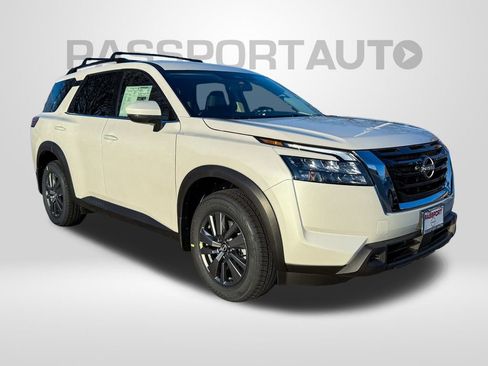 New 2025 Nissan Pathfinder SV w/ Cargo Package image 3