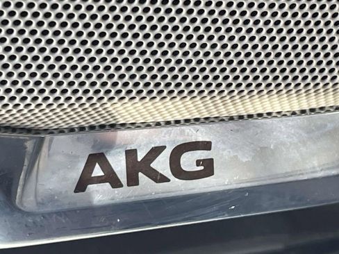 Used 2021 Cadillac Escalade ESV Premium Luxury w/ Driver Assist Tech Package image 18