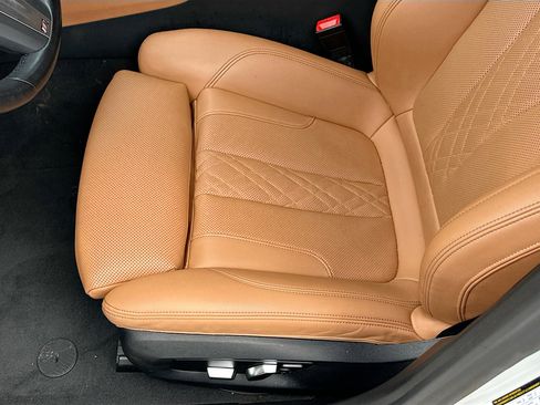 Used 2023 BMW 540i w/ M Sport Package RWD image 17