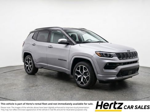 Used 2025 Jeep Compass Limited AWD/4WD image 1