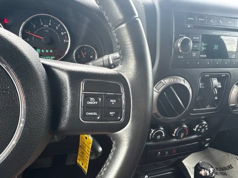 Used 2017 Jeep Wrangler Unlimited Sport w/ Quick Order Package 24S AWD/4WD image 21