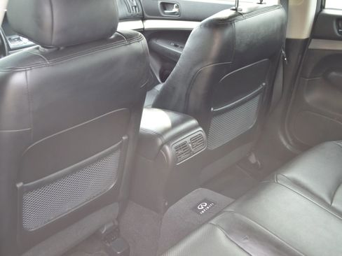 Used 2011 INFINITI G37 x Sedan w/ Premium Pkg image 14