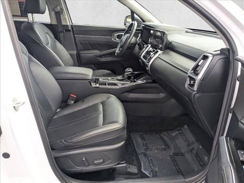 Used 2023 Kia Sorento SX FWD image 18