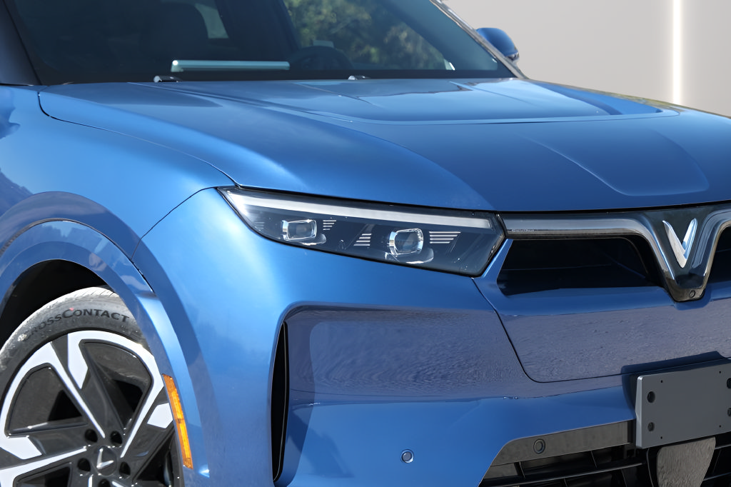 New 2024 VinFast VF 9 Plus AWD/4WD image 28