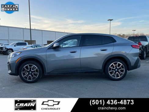 Used 2025 BMW X2 xDrive28i w/ Convenience Package image 4