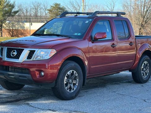 Certified 2020 Nissan Frontier PRO-4X w/ Pro-4x Utility Package image 2