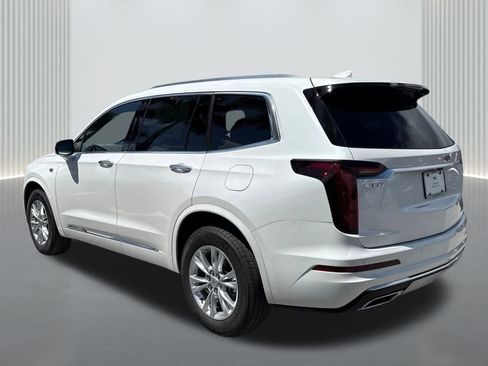 New 2025 Cadillac XT6 Luxury image 6