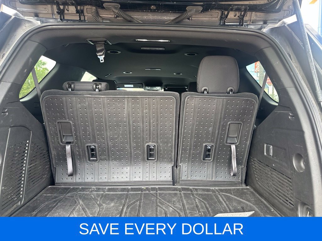 Used 2025 Chevrolet Tahoe LS w/ LPO, Dark Essentials Package RWD image 7