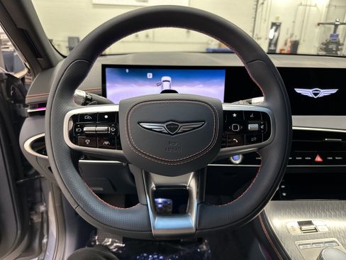 Used 2026 Genesis GV70 2.5T Sport Prestige image 18