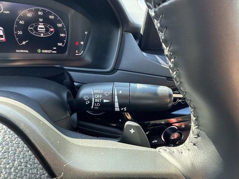 Used 2025 Honda Accord Sport image 29