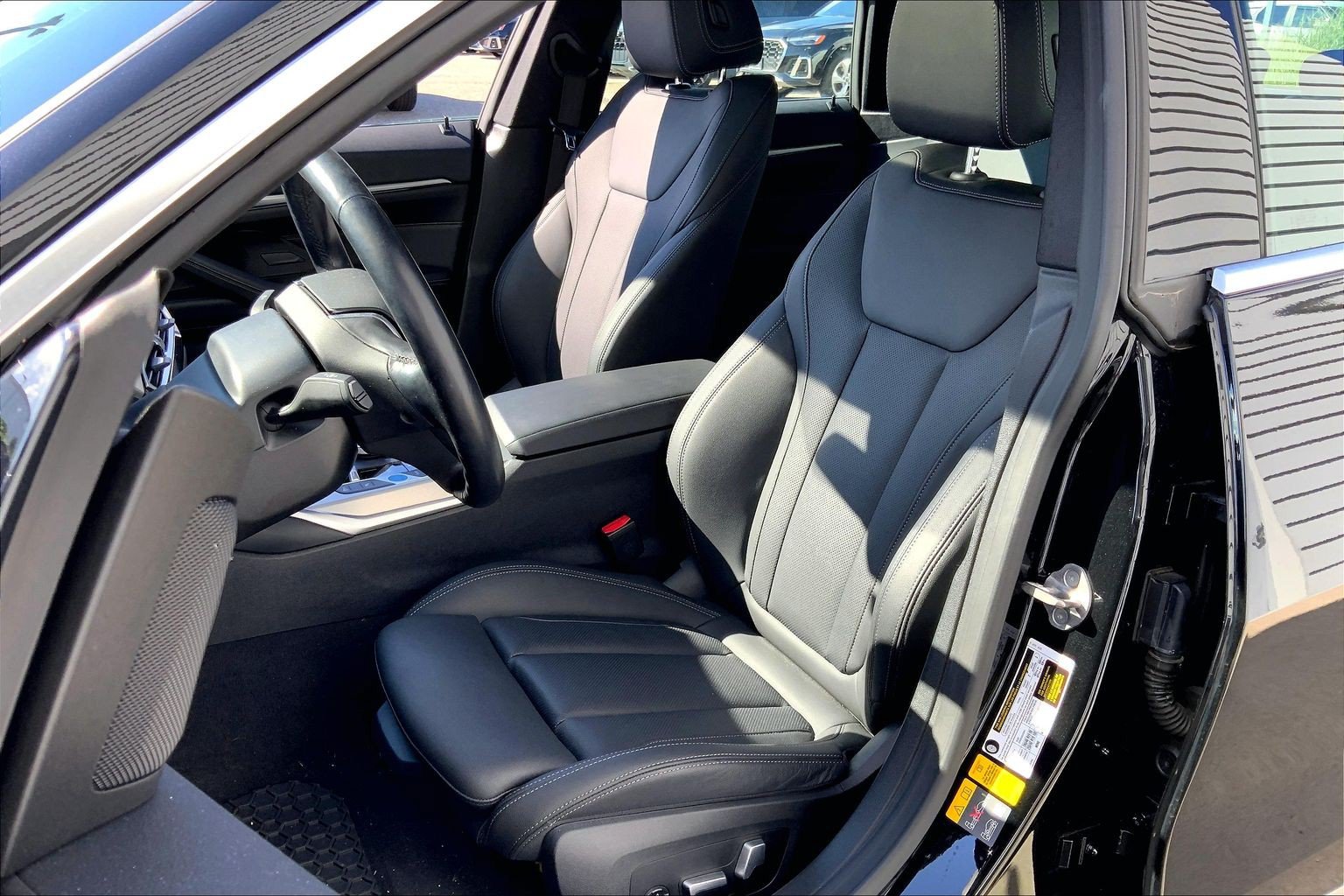 Used 2024 BMW i4 eDrive35 w/ Convenience Package RWD image 5