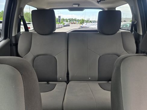 Used 2014 Nissan Xterra X AWD/4WD image 13