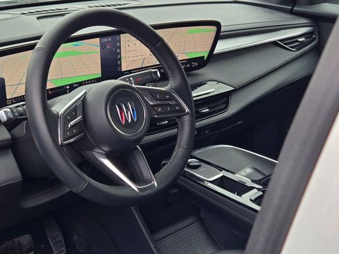 Certified 2025 Buick Enclave Preferred image 26