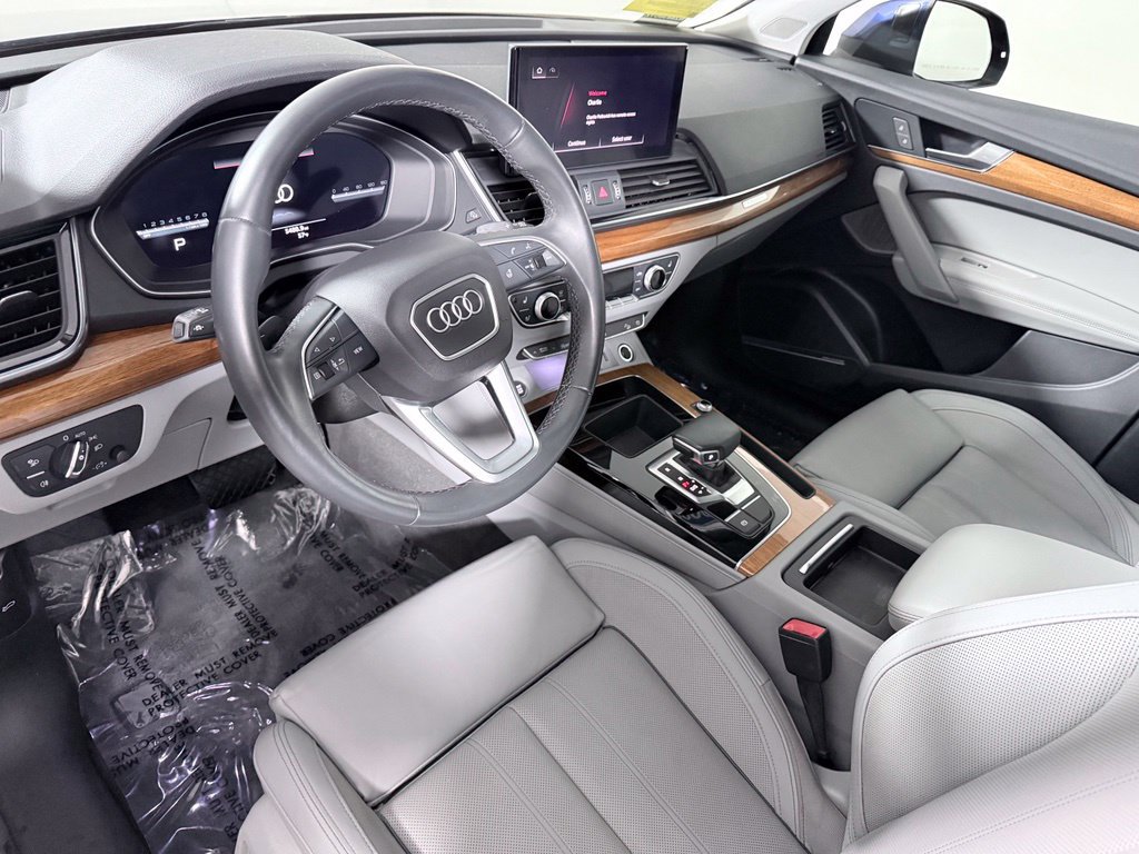 Used 2022 Audi Q5 2.0T Premium Plus w/ Premium Plus Package AWD/4WD image 19