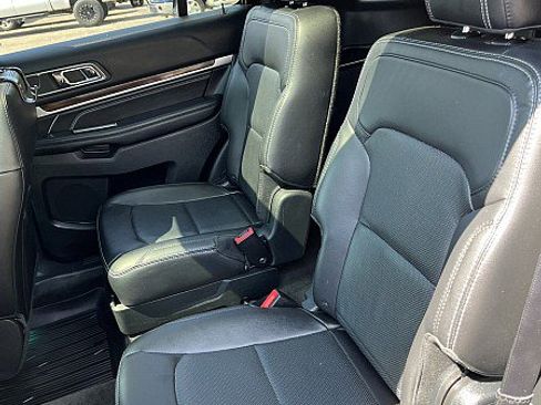 Used 2017 Ford Explorer Limited w/ Equipment Group 301A AWD/4WD image 15