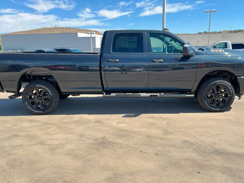 New 2026 RAM 2500 Tradesman AWD/4WD image 6