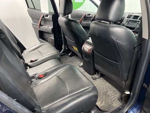 Used 2013 Toyota Highlander Limited image 20