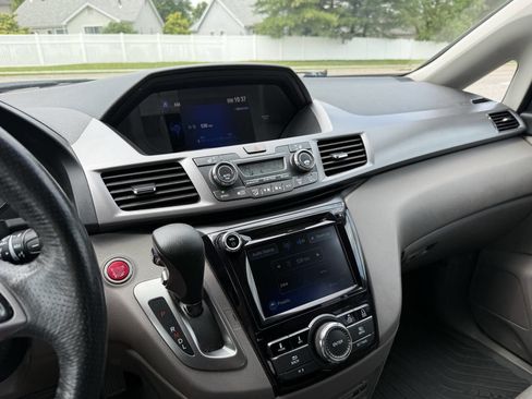 Used 2014 Honda Odyssey EX-L image 18