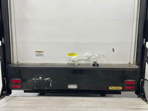 Used 2024 Ford E-350 and Econoline 350 Super Duty image 35