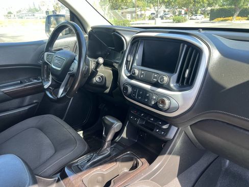 Used 2019 GMC Canyon SLE w/ Elevation Edition RWD image 33
