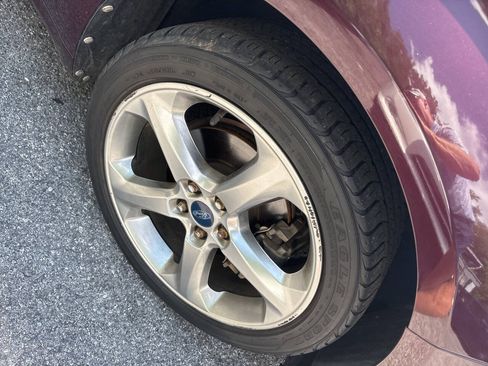 Used 2013 Ford Fusion SE FWD image 4