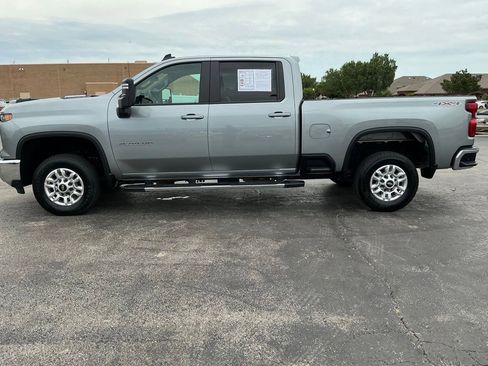 Used 2025 Chevrolet Silverado 2500 LT w/ Convenience Package AWD/4WD image 13