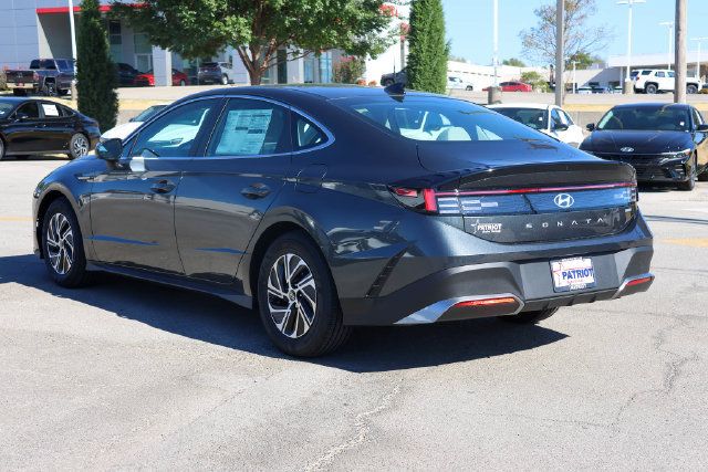 New 2026 Hyundai Sonata Blue FWD image 5