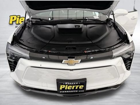 Used 2024 Chevrolet Blazer EV LT AWD/4WD image 9