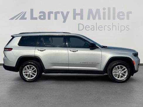 Used 2023 Jeep Grand Cherokee L Laredo AWD/4WD image 6