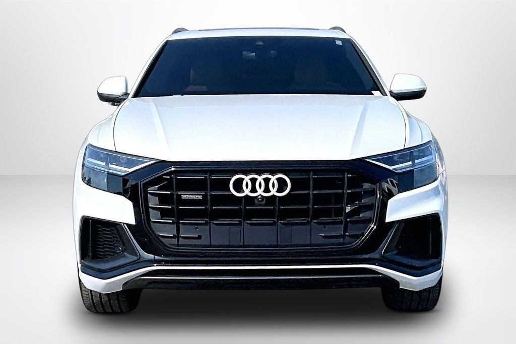 Used 2020 Audi Q8 Premium Plus w/ Premium Plus Package AWD/4WD image 2