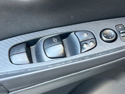 Used 2024 Nissan Sentra S FWD image 12