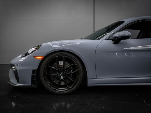 Used 2023 Porsche 718 Cayman GT4 RWD image 5