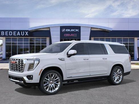 New 2026 GMC Yukon XL Denali w/ Denali Reserve Package image 50