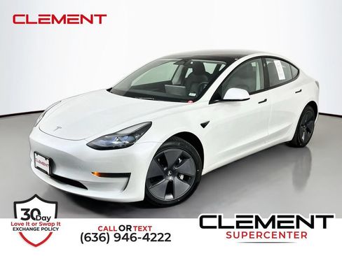 Used 2023 Tesla Model 3 Standard Range RWD image 1