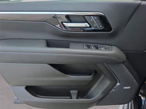 Used 2026 Chevrolet Tahoe Premier w/ Sun And Tow Package image 36