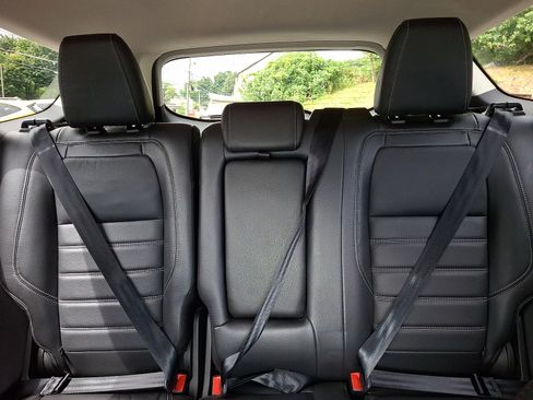 Used 2019 Ford Escape Titanium AWD/4WD image 19