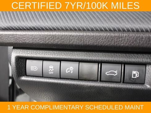 Used 2025 Toyota Camry SE FWD image 19