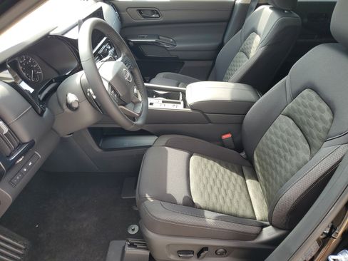 New 2026 Nissan Pathfinder SV image 12