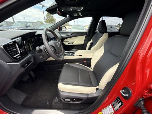 Used 2024 Lexus NX 250 FWD image 30