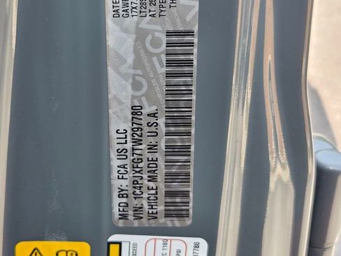 New 2026 Jeep Wrangler Unlimited Rubicon AWD/4WD image 31