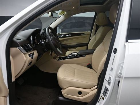 Used 2018 Mercedes-Benz GLE 350 image 19