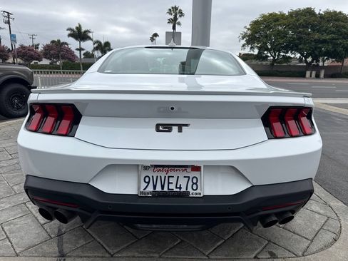 Used 2025 Ford Mustang GT Premium RWD image 7