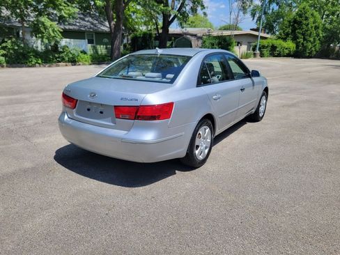 Used 2010 Hyundai Sonata GLS image 3