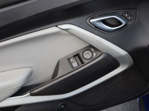 Used 2018 Chevrolet Camaro LT w/ RS Package image 19