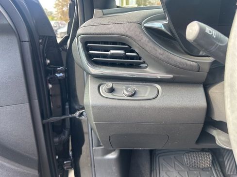 Used 2024 Buick Envista Preferred w/ Convenience II Package image 26